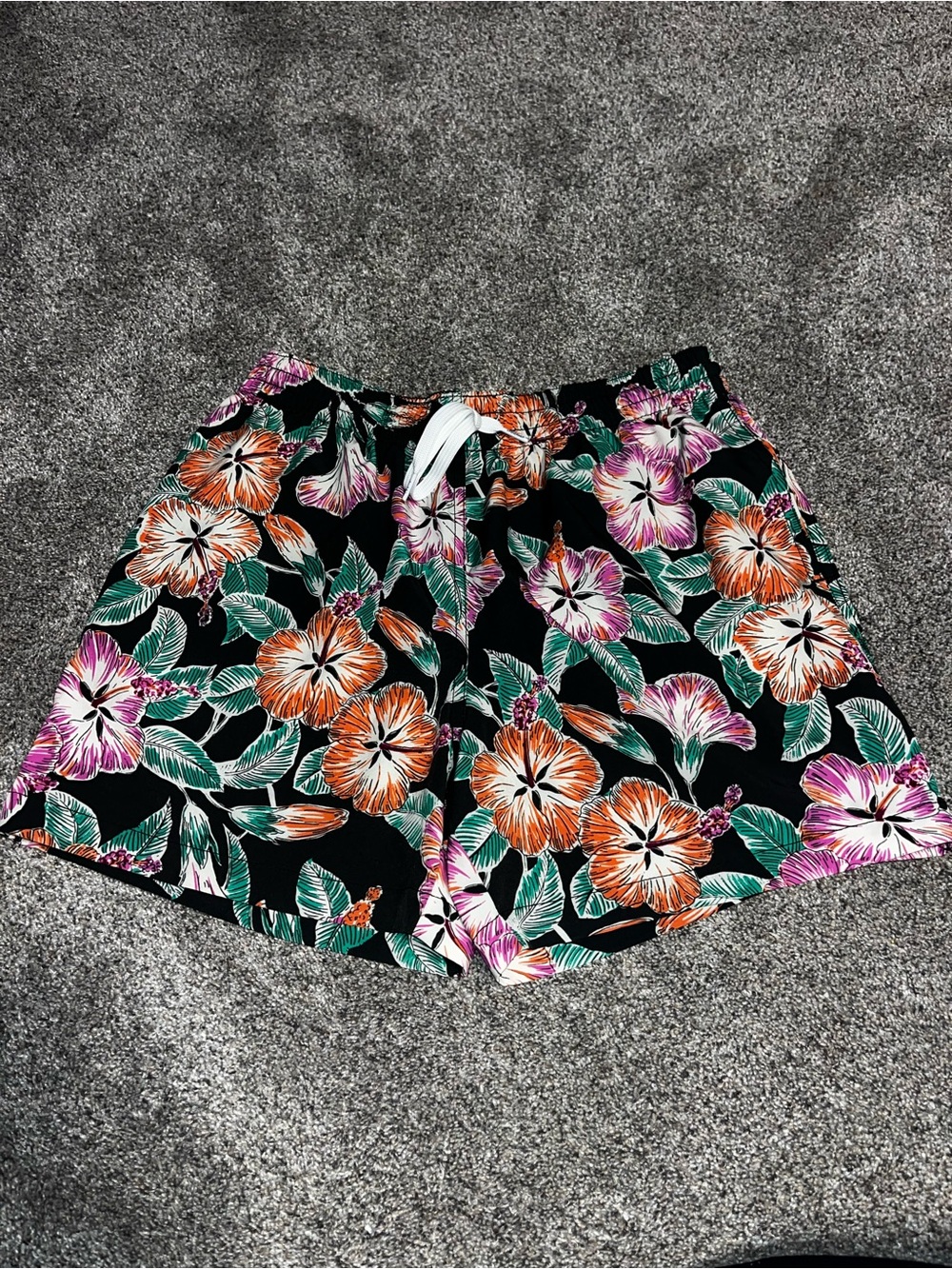Chubbies medium lined trunks euc floral